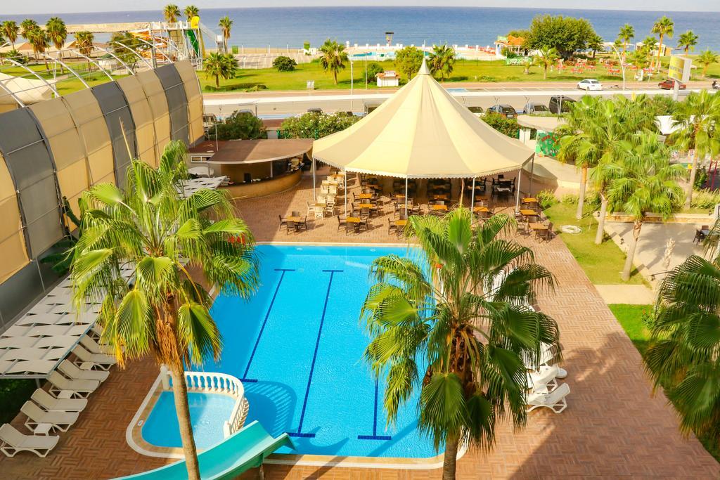 Grand Akca Hotel 加济帕夏 外观 照片
