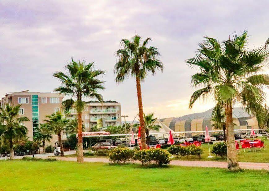 Grand Akca Hotel 加济帕夏 外观 照片